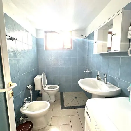 Aidens's House 3 Guest house